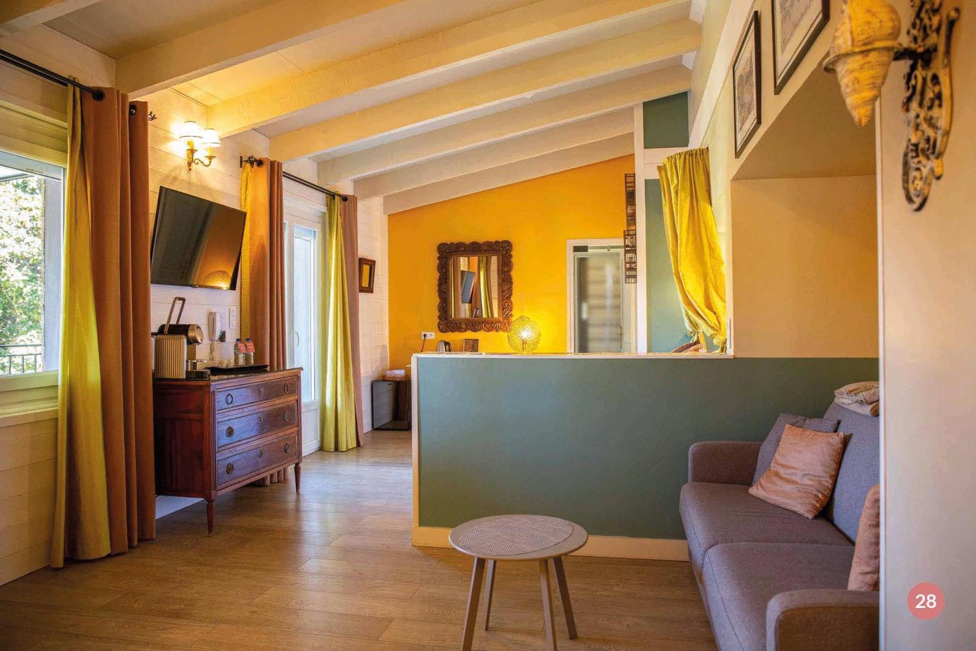 Hotel La Casa Pairal كولِيورْ المظهر الخارجي الصورة