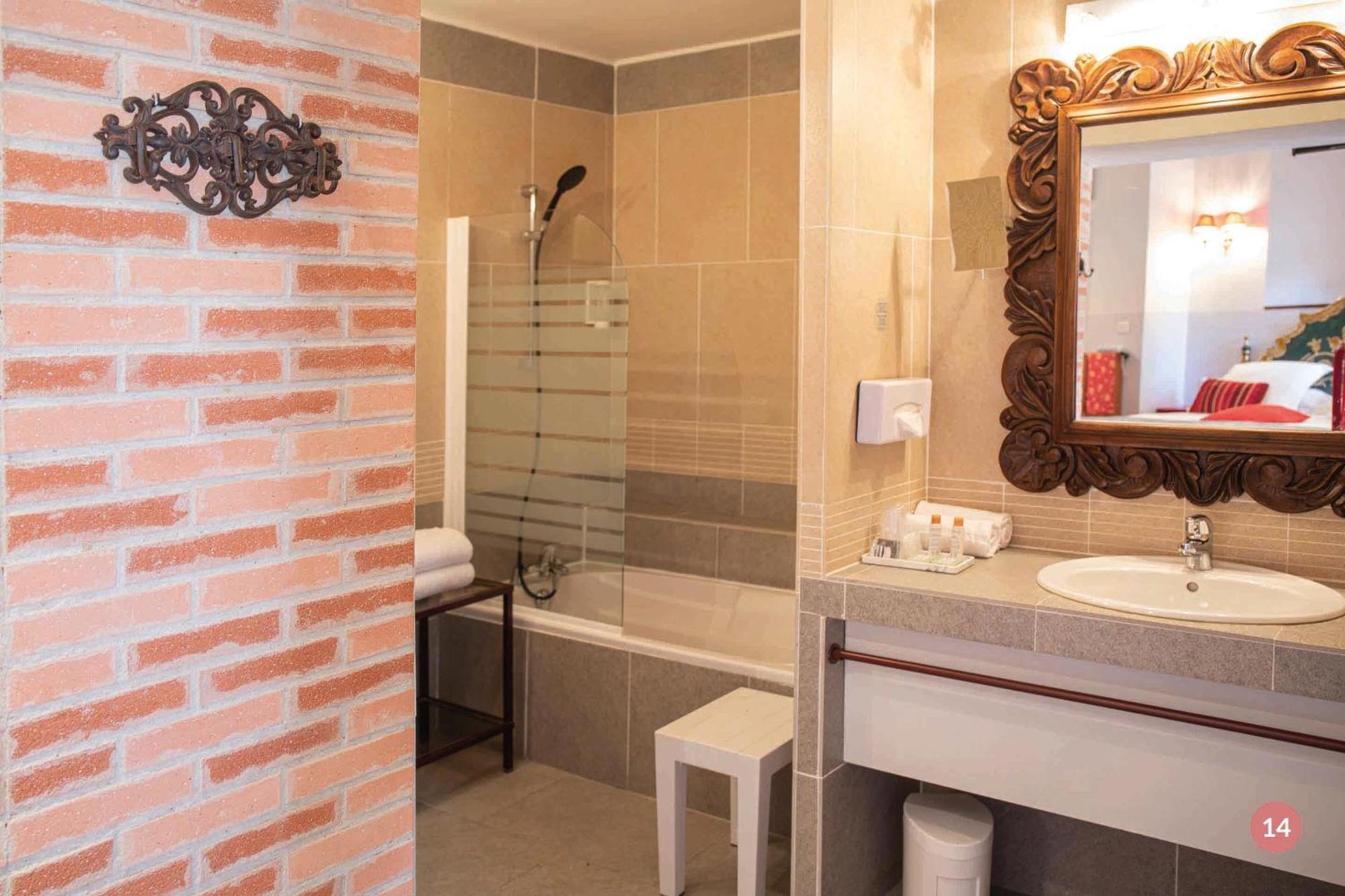 Hotel La Casa Pairal كولِيورْ المظهر الخارجي الصورة